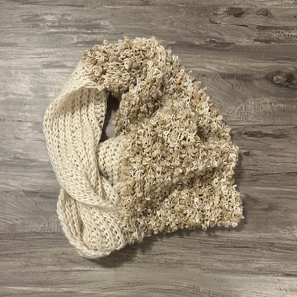 Chunky Knit Infinity Scarf
